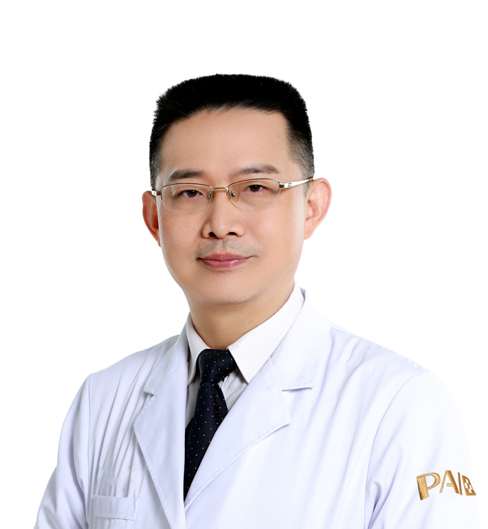 李东伟